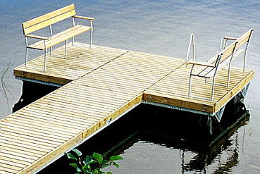 Brygga Rentukka D 3-4 med bänkar Brygga Rentukka D 3-4 med bänkar